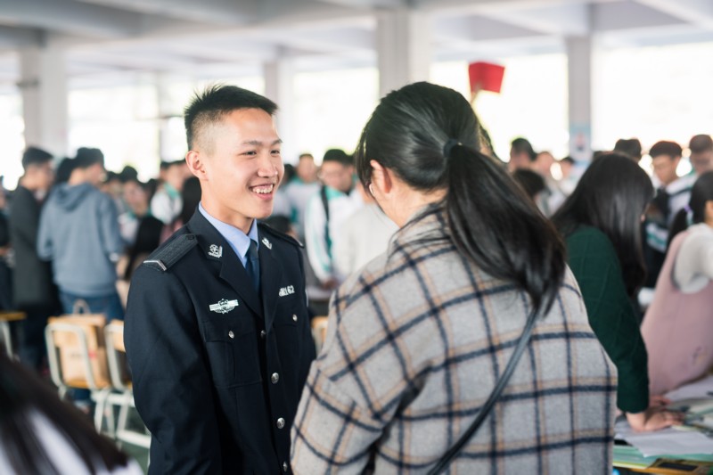 ѭW(xu)L(zhng)E̽δ(li)ġ(yng)(sh)(yn)W(xu)УáУAɹe