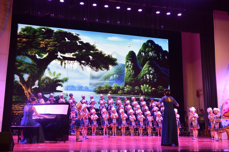 踐行核心價值 共圓潮實夢想——潮陽實驗學校小學部舉行慶六一之首屆“才藝之星”頒獎典禮