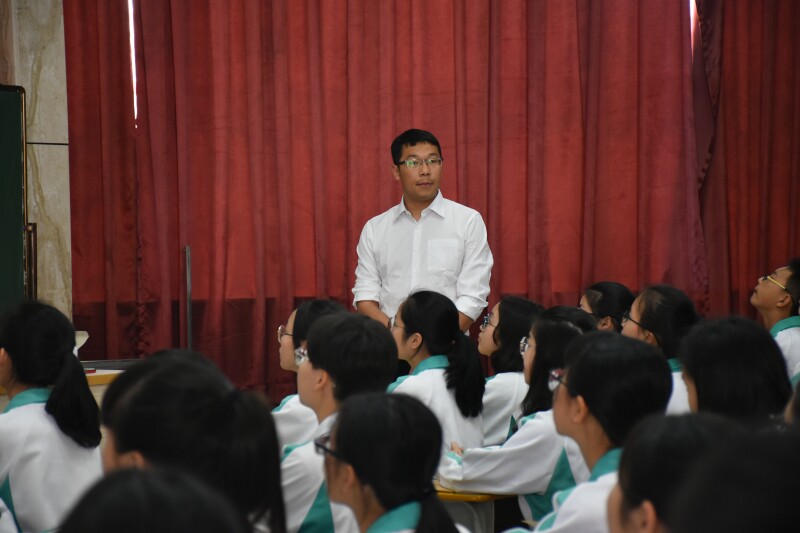 ٳ߸^ M(jn)һ--^гД(sh)W(xu)ný̌W(xu)ӑ(dng)Уe