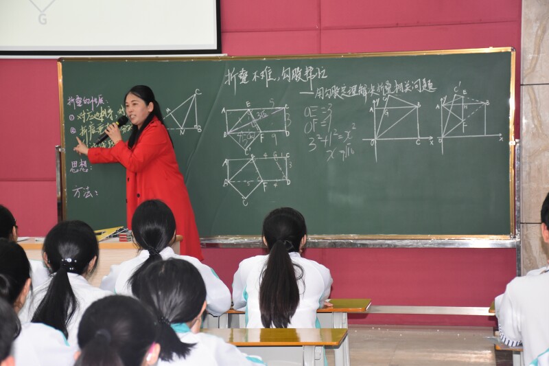 ٳ߸^ M(jn)һ--^гД(sh)W(xu)ný̌W(xu)ӑ(dng)Уe